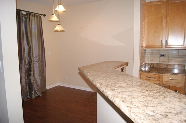 Building Photo - 480 Pine Lake Cir