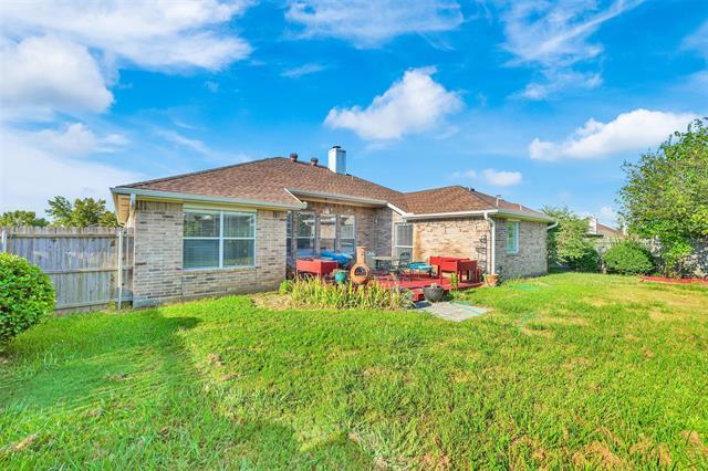 Building Photo - 3115 Creekside Dr