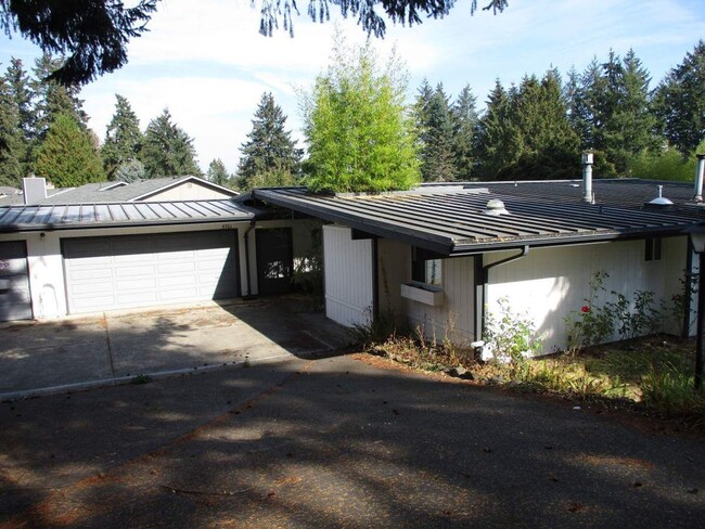 Primary Photo - 3 Bedroom 3 Bath Rambler in Gig Harbor