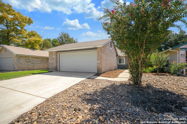 Building Photo - 8032 Laurel Bend