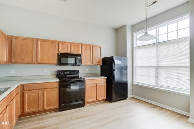 Building Photo - 228 Weststone Blvd