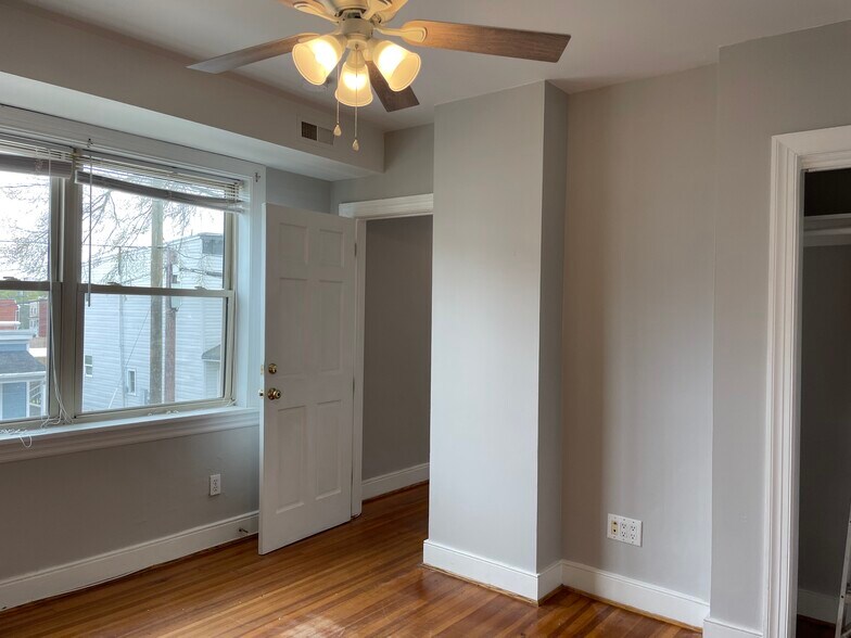 Building Photo - 1301 W Leigh St