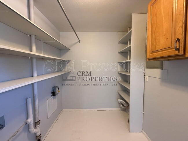 Building Photo - 5801 Monona Dr