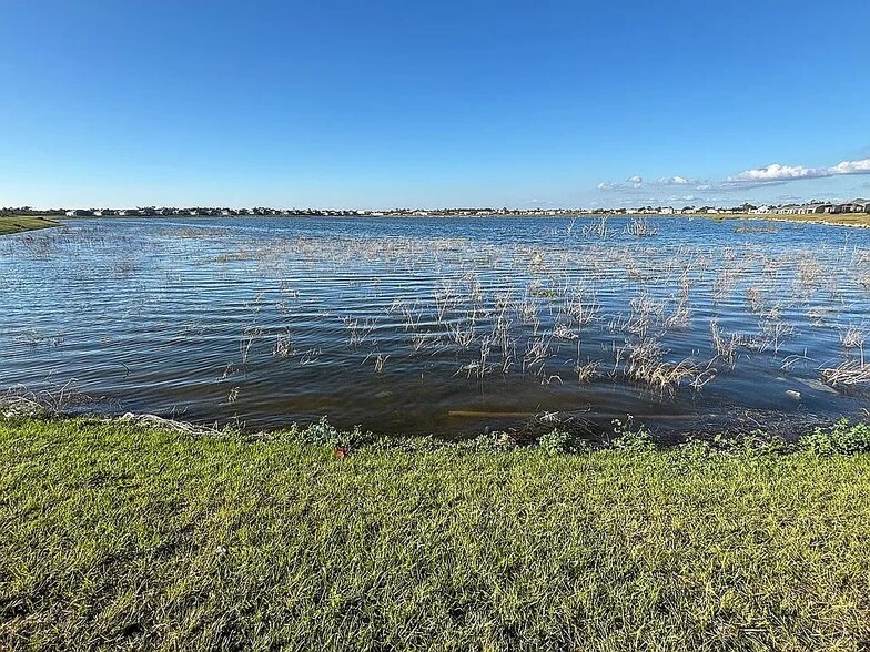 Building Photo - 8256 Shore Lake Dr