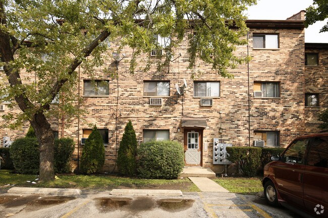 Building Photo - 1517 N Silver Ln