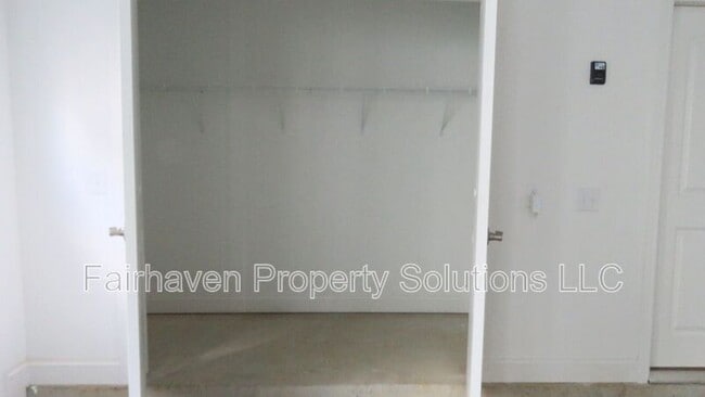 Building Photo - 1978 Mitchell Ave