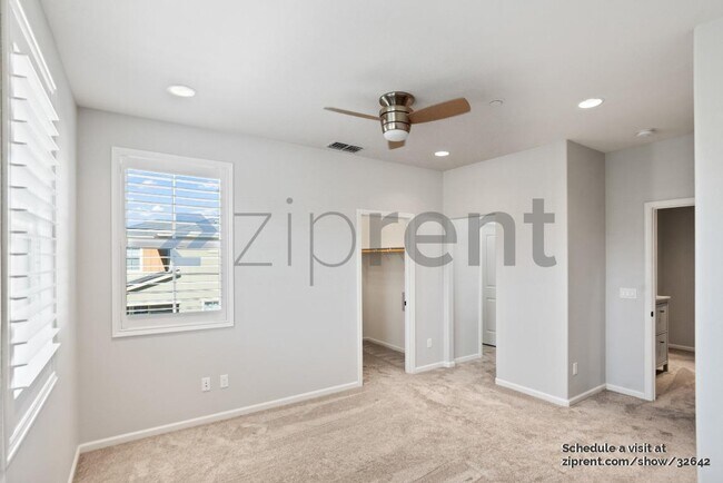 Building Photo - 634 Elderberry Dr