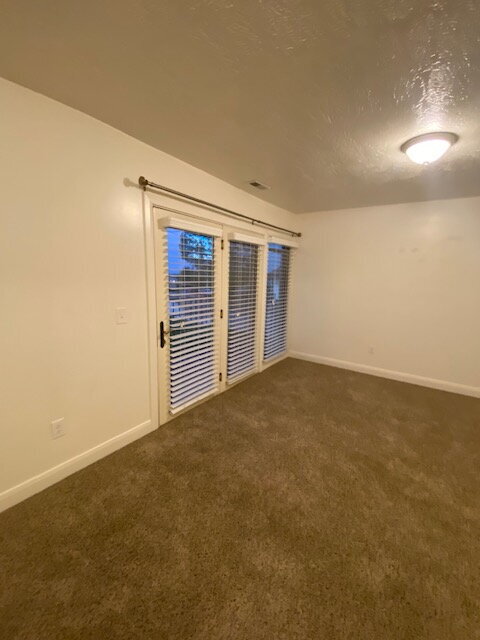 Building Photo - "Riverdale Retreat: Cozy 2-Bedroom with Modern Granite Touches!"