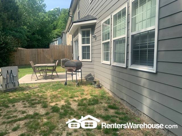 Building Photo - 6198 Park Leaf Walk