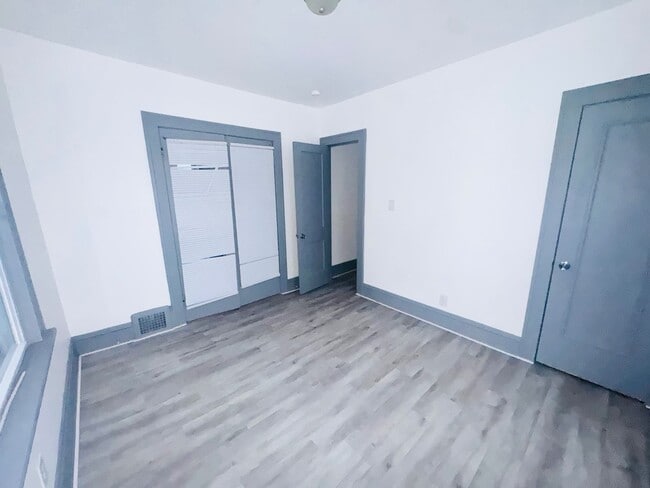 Building Photo - 12713 Craven Ave