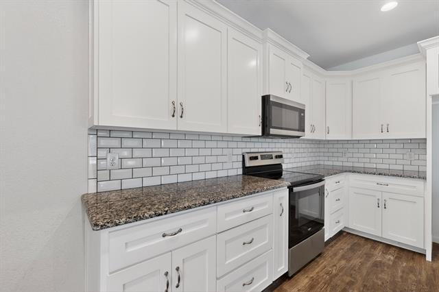 Building Photo - 5838 Humbert Ave