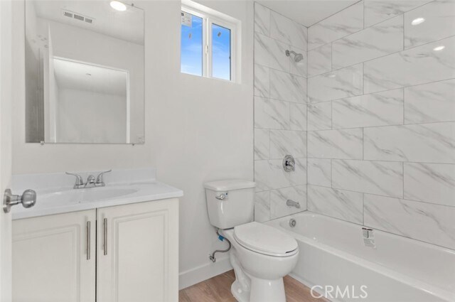 Building Photo - 705 W 80th St