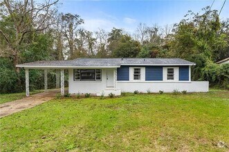 Building Photo - 3 bed 1.5 bath Stunner in Mobile