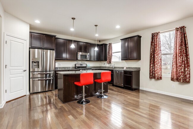 Kitchen - 6117 Branch Dr