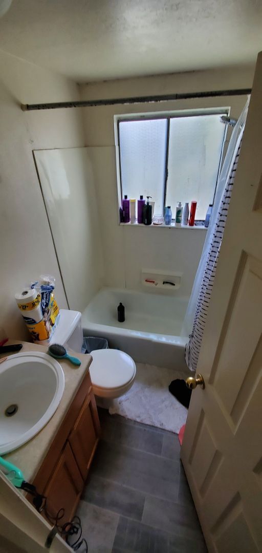 Building Photo - 1B/1B Pet Friendly Apartment South of BYU