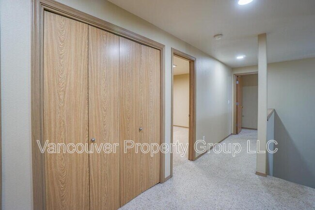 Building Photo - 2420 NE 165th Ave