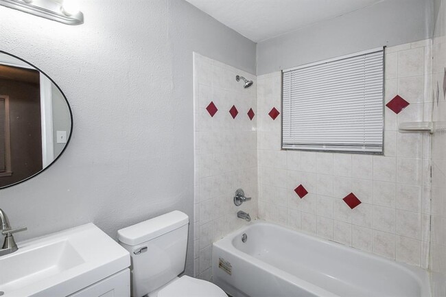 Building Photo - 3522 Stonham St