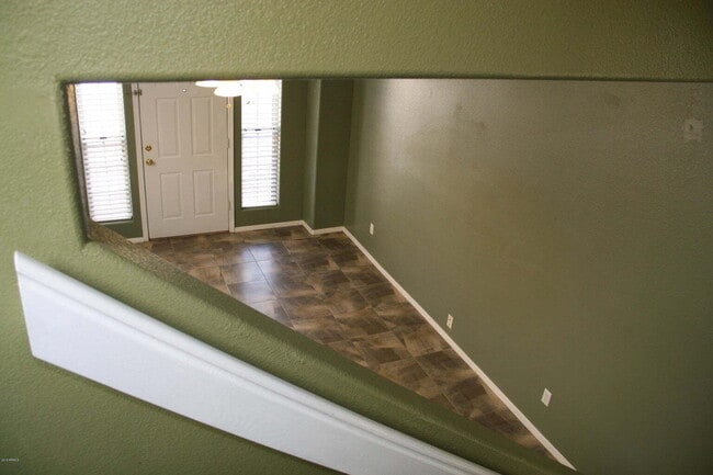 Building Photo - Two Bedroom in Tempe