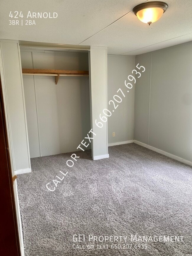 Building Photo - 424 Arnold-