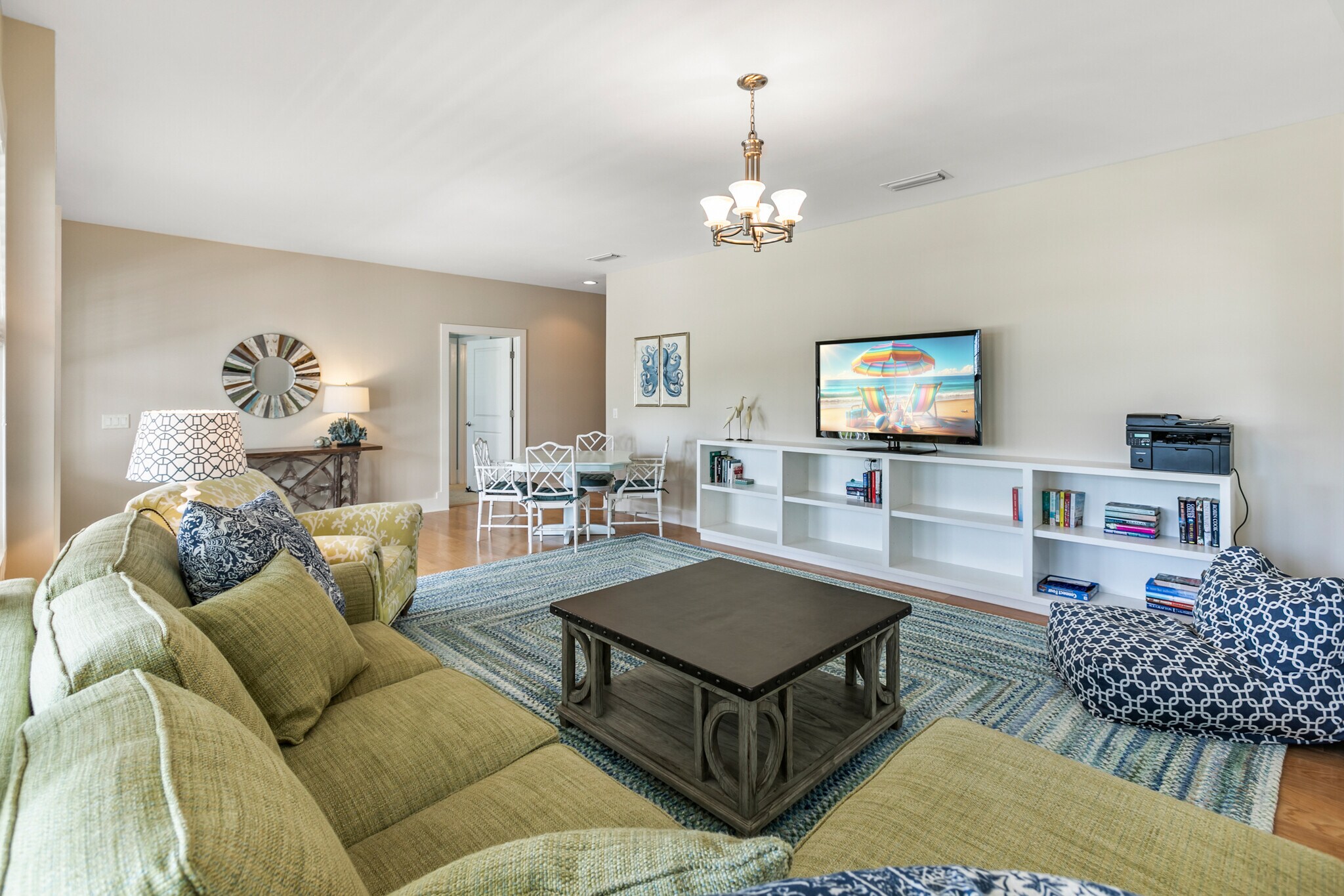 Building Photo - 681 Ocean Palm Way