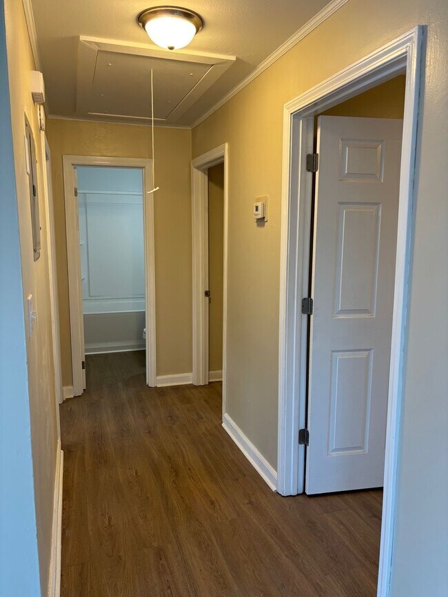 Building Photo - 3 BED, 1 BATH BRICK HOME LOCATED IN ASHEBORO