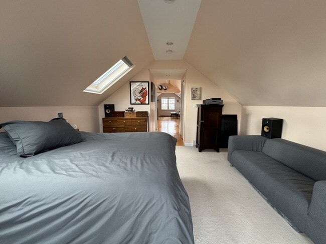 Building Photo - 17 Skahan Rd