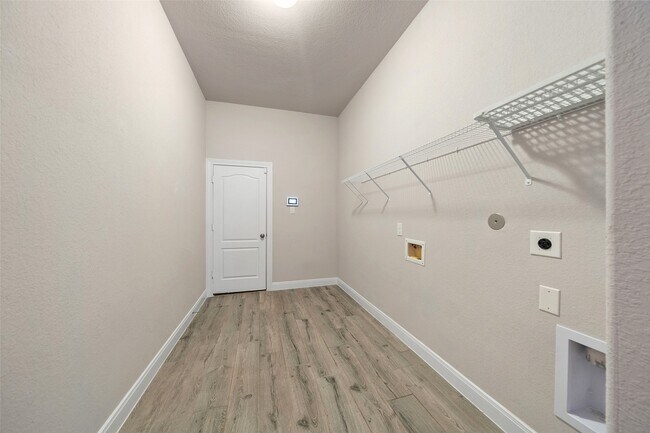 Building Photo - 1524 N Blue Bonnet Ln