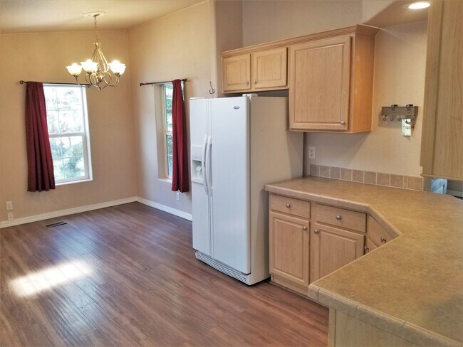 Building Photo - Great Location! 3 Bed, 2 Bath West-Flagsta...