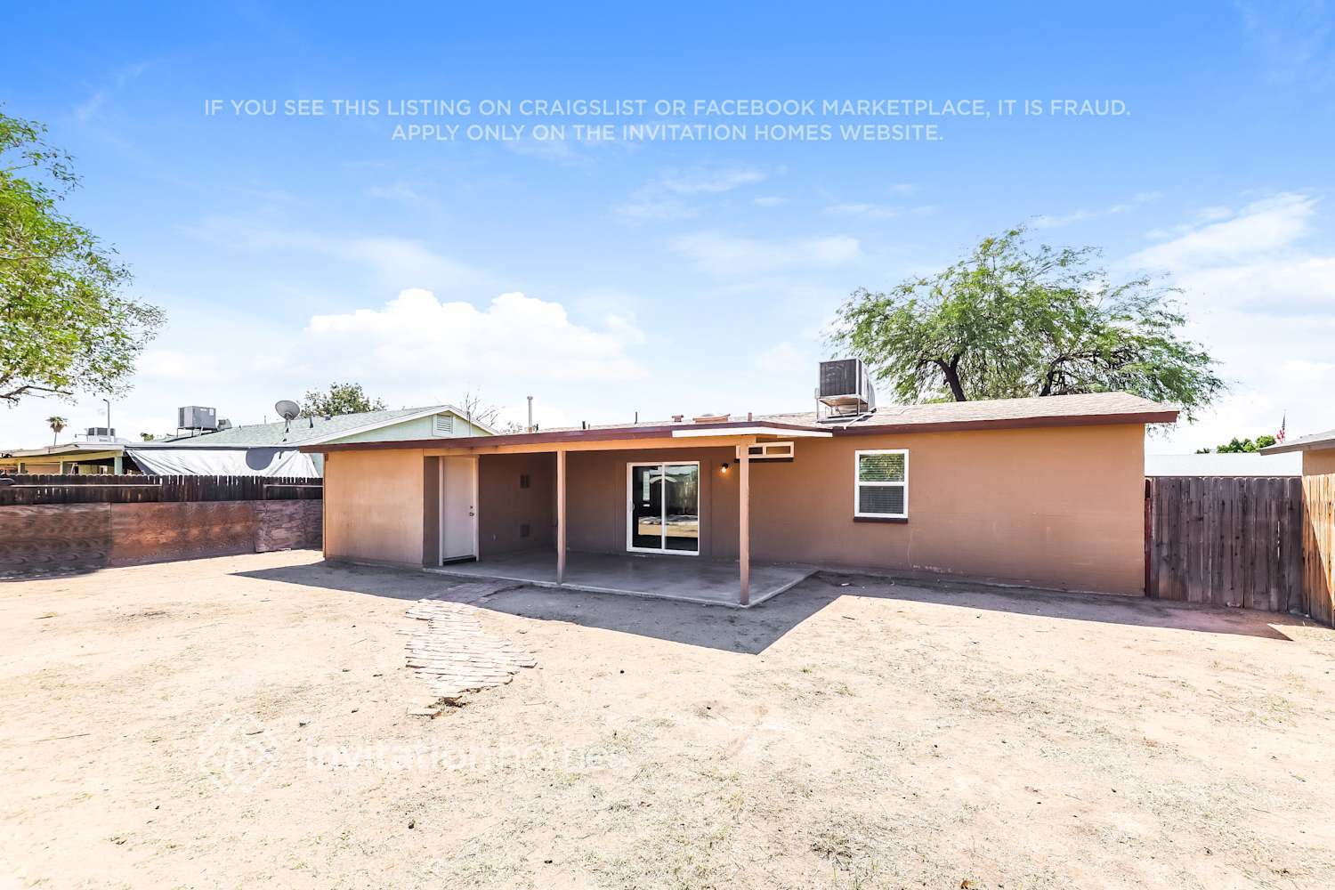 Building Photo - 2332 W Hartford Ave