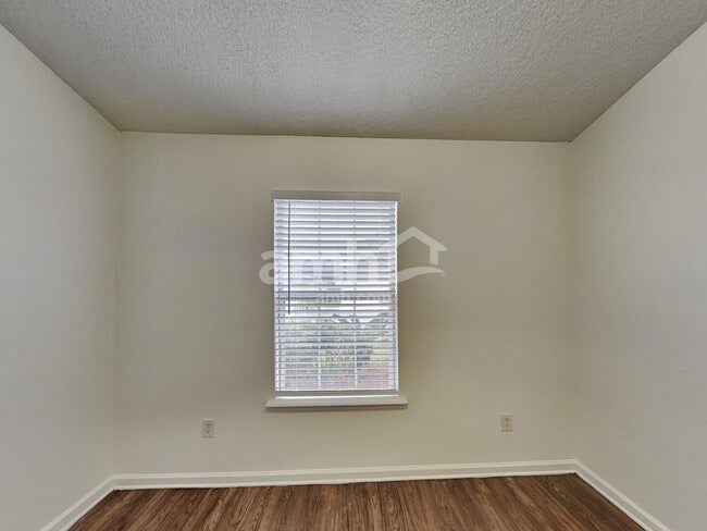 Building Photo - 867 Bonaparte Landing Blvd