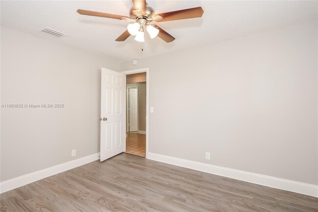 Building Photo - 3406 Ave Villandry