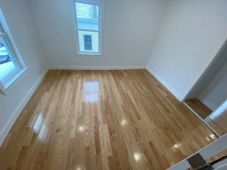 Building Photo - 141 Prospect St