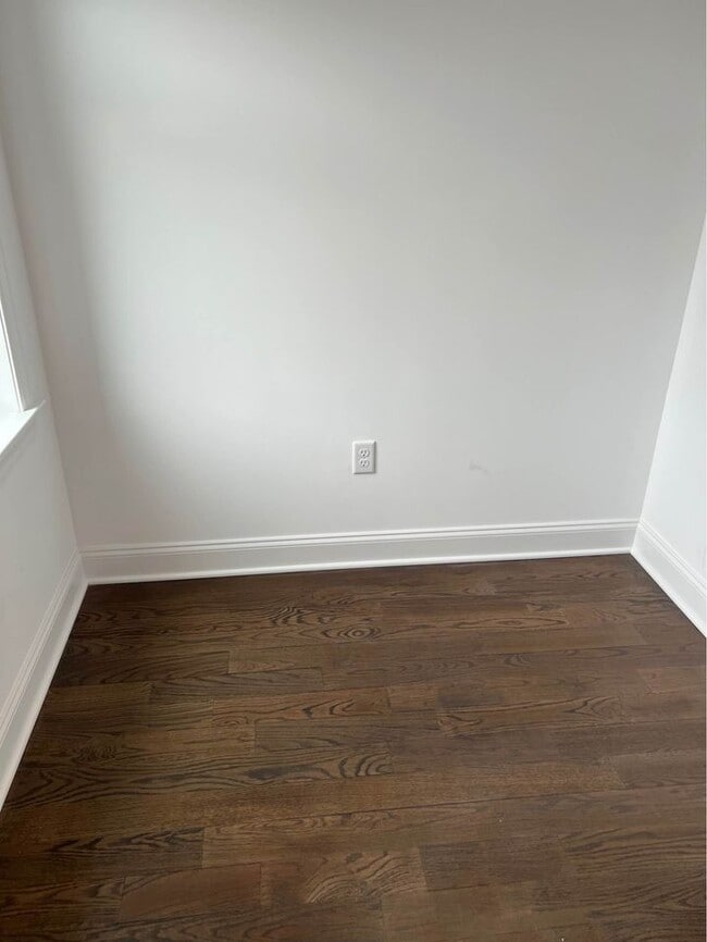 Building Photo - 16 Stevens Ave