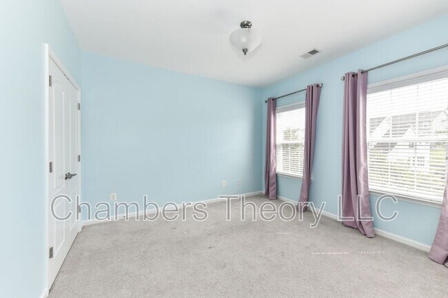 Building Photo - 21026 Potomac Trail Cir