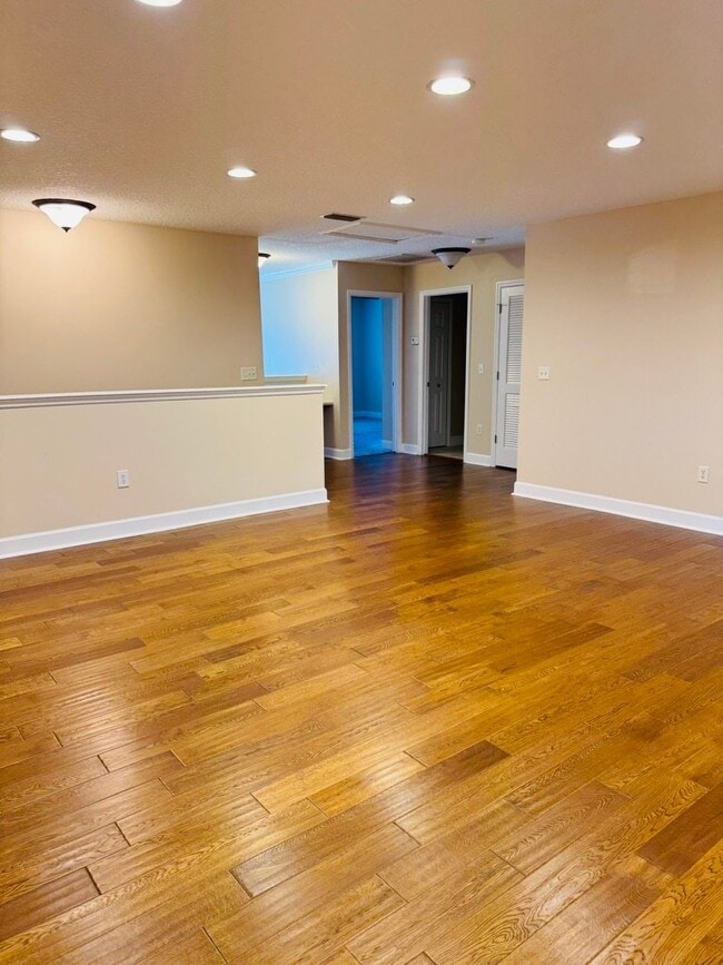 Building Photo - 2574 Whispering Pines Dr