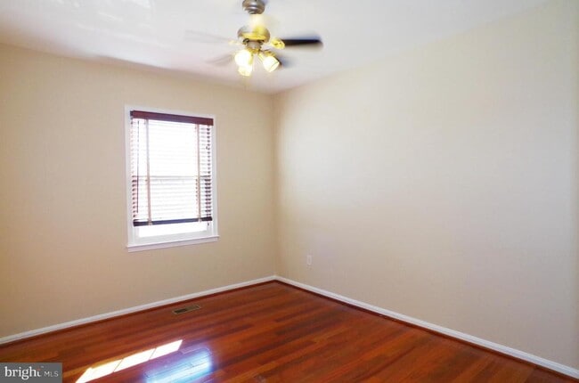 Building Photo - 4492 Ruggles Ct