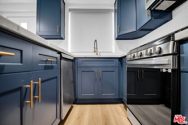 Building Photo - 1021 N Genesee Ave