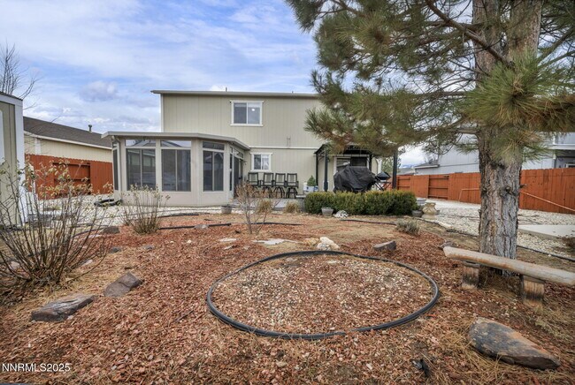 Building Photo - 17795 Oakview Ct