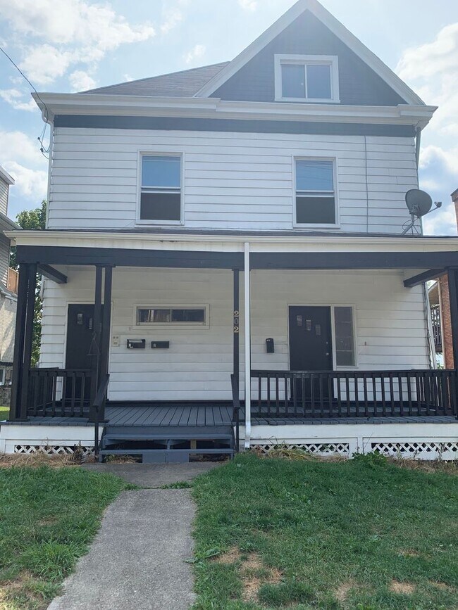 Building Photo - 202 N Balph Ave