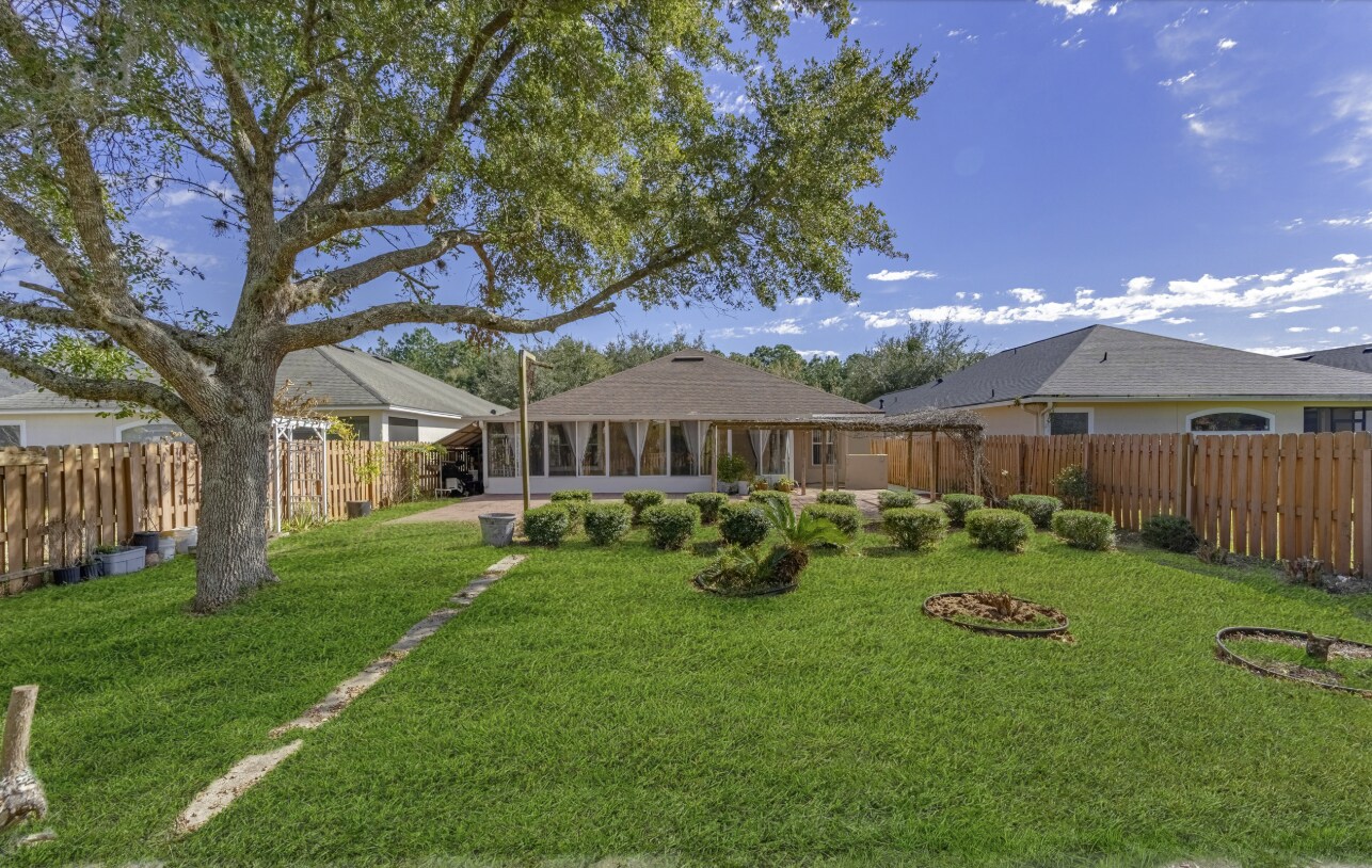 Building Photo - 14626 Falling Waters Dr