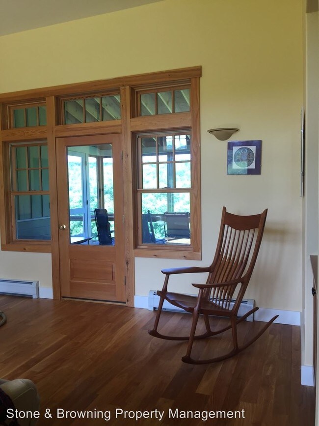 Building Photo - 201 Taylor Rd