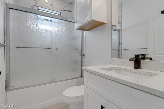 Building Photo - 3807 27th St SW