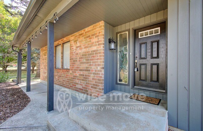 Building Photo - 4001 NW 127th St