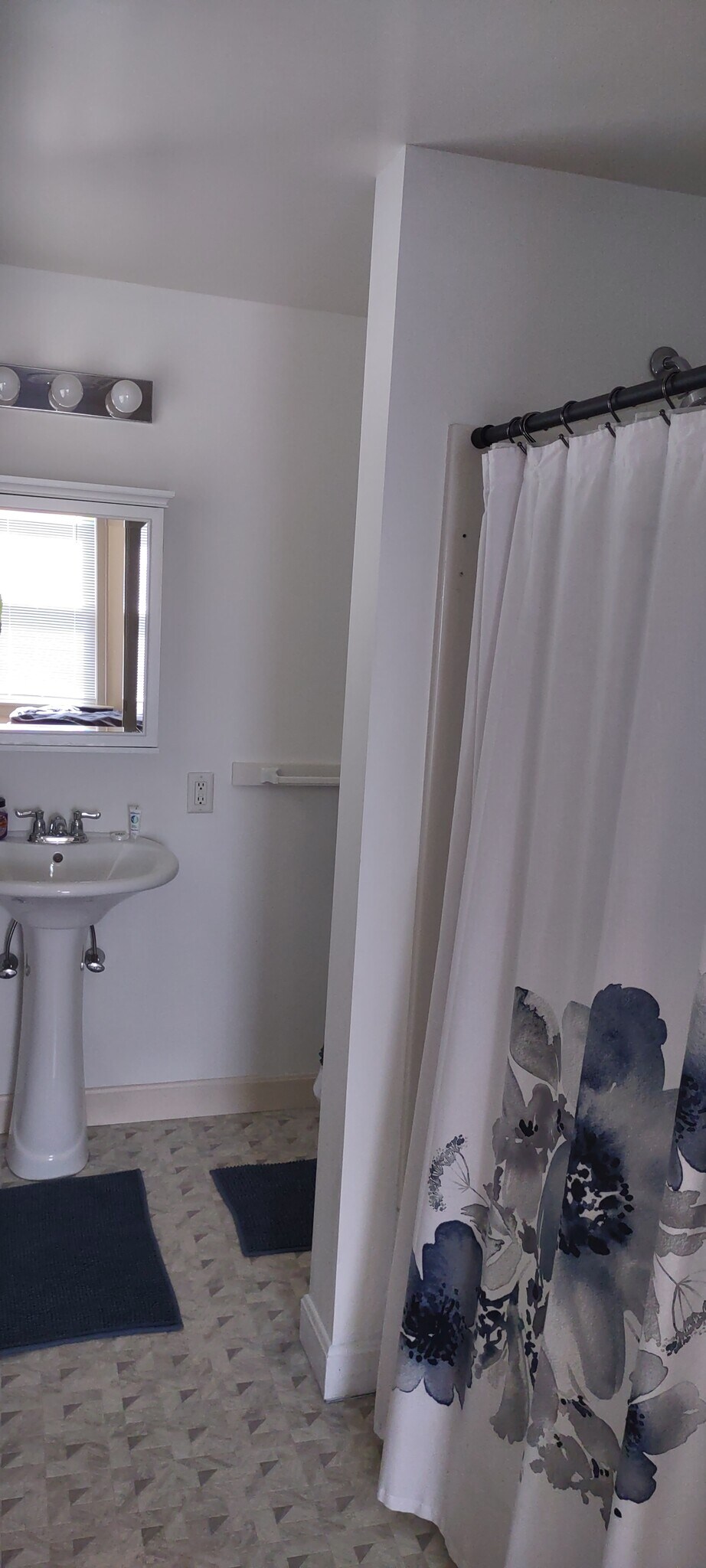 Building Photo - 41 Arnold St