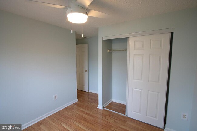 Building Photo - 11021 Outpost Dr