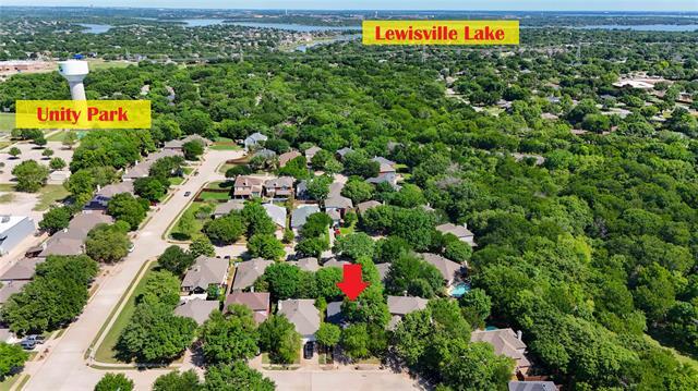 Building Photo - 2405 Pinehurst Ct
