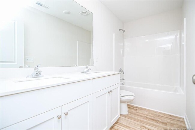 Building Photo - 5851 Panther Dr