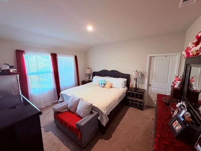 Building Photo - 7713 Orange Blossom Rd