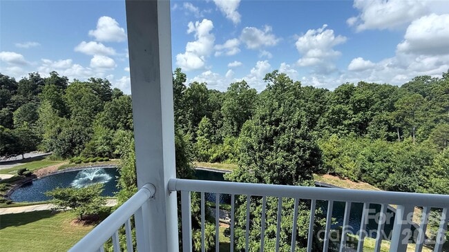 Building Photo - 14668 Via Sorrento Dr