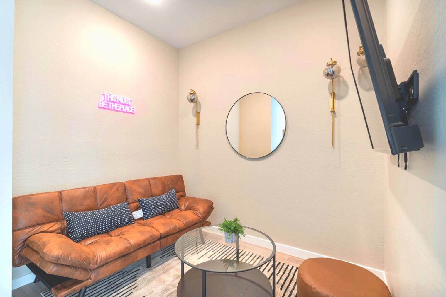 Building Photo - 16601 N Parkview Pl